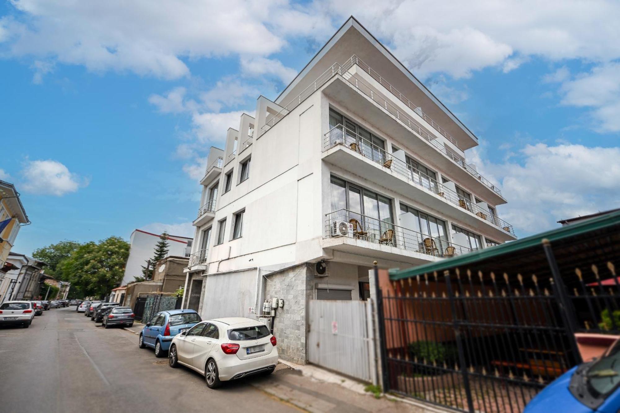Urban Elegance - Stylish Central Accommodation ブカレスト エクステリア 写真