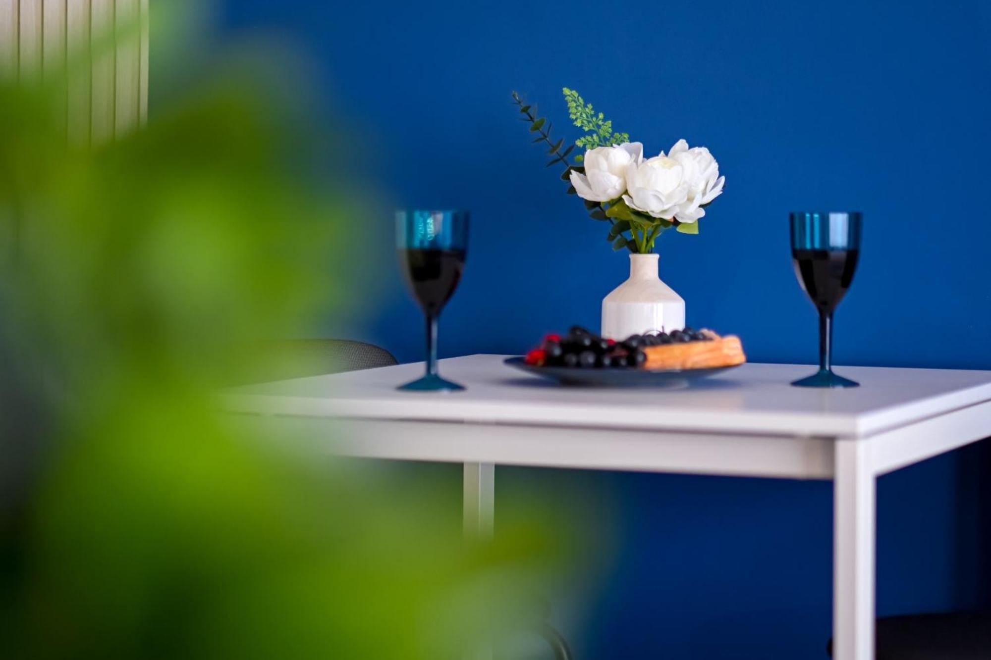 Urban Elegance - Stylish Central Accommodation ブカレスト エクステリア 写真