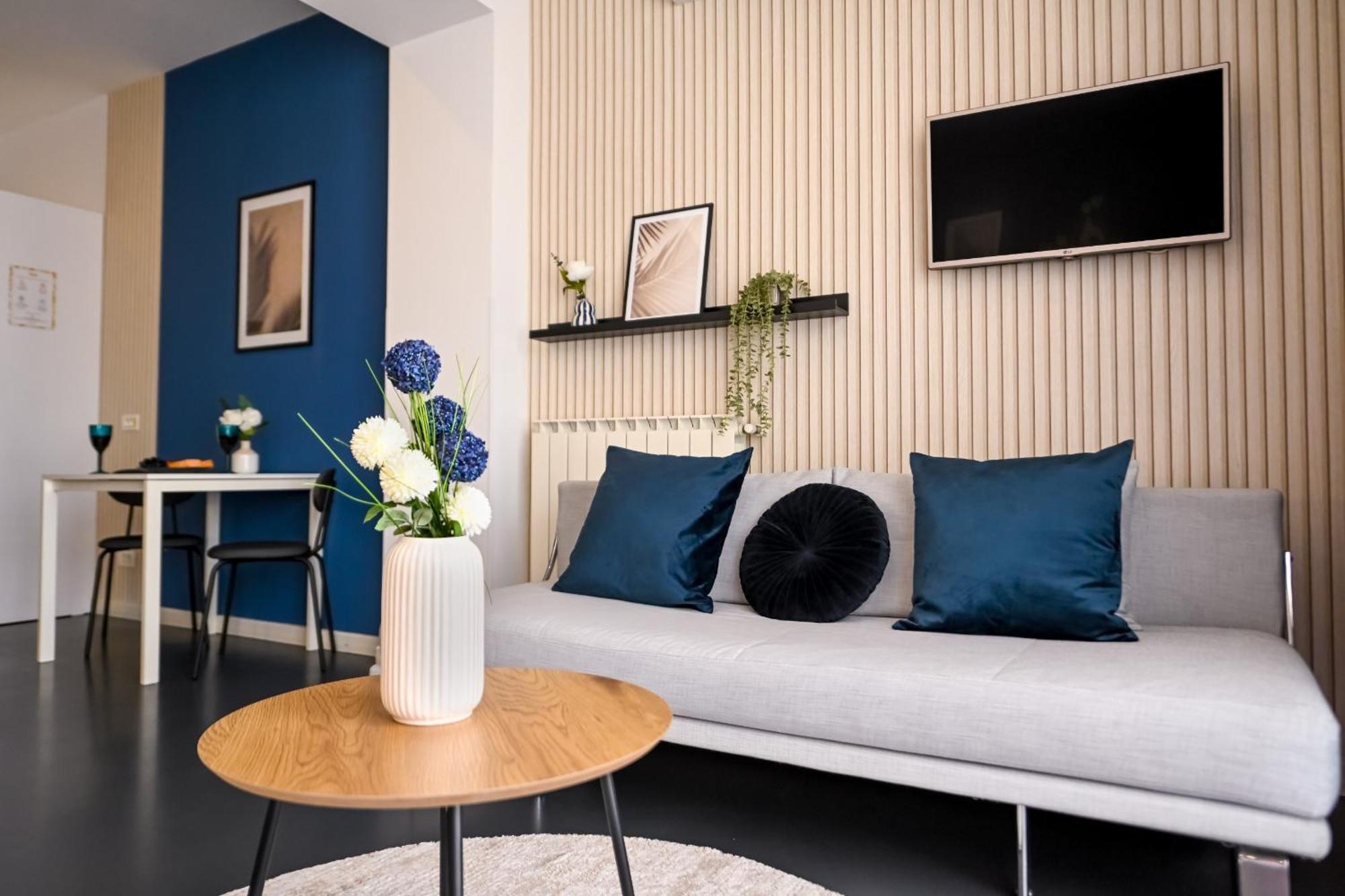 Urban Elegance - Stylish Central Accommodation ブカレスト エクステリア 写真