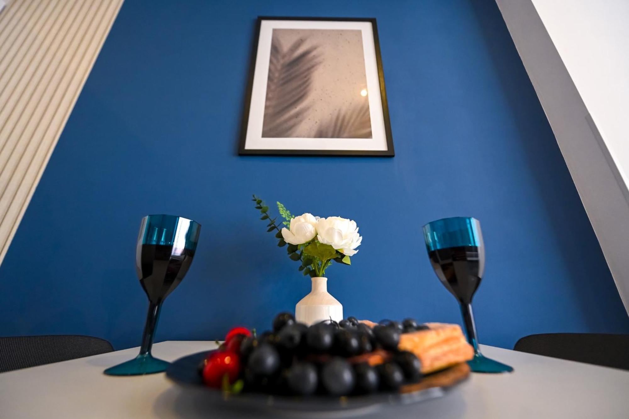 Urban Elegance - Stylish Central Accommodation ブカレスト 部屋 写真