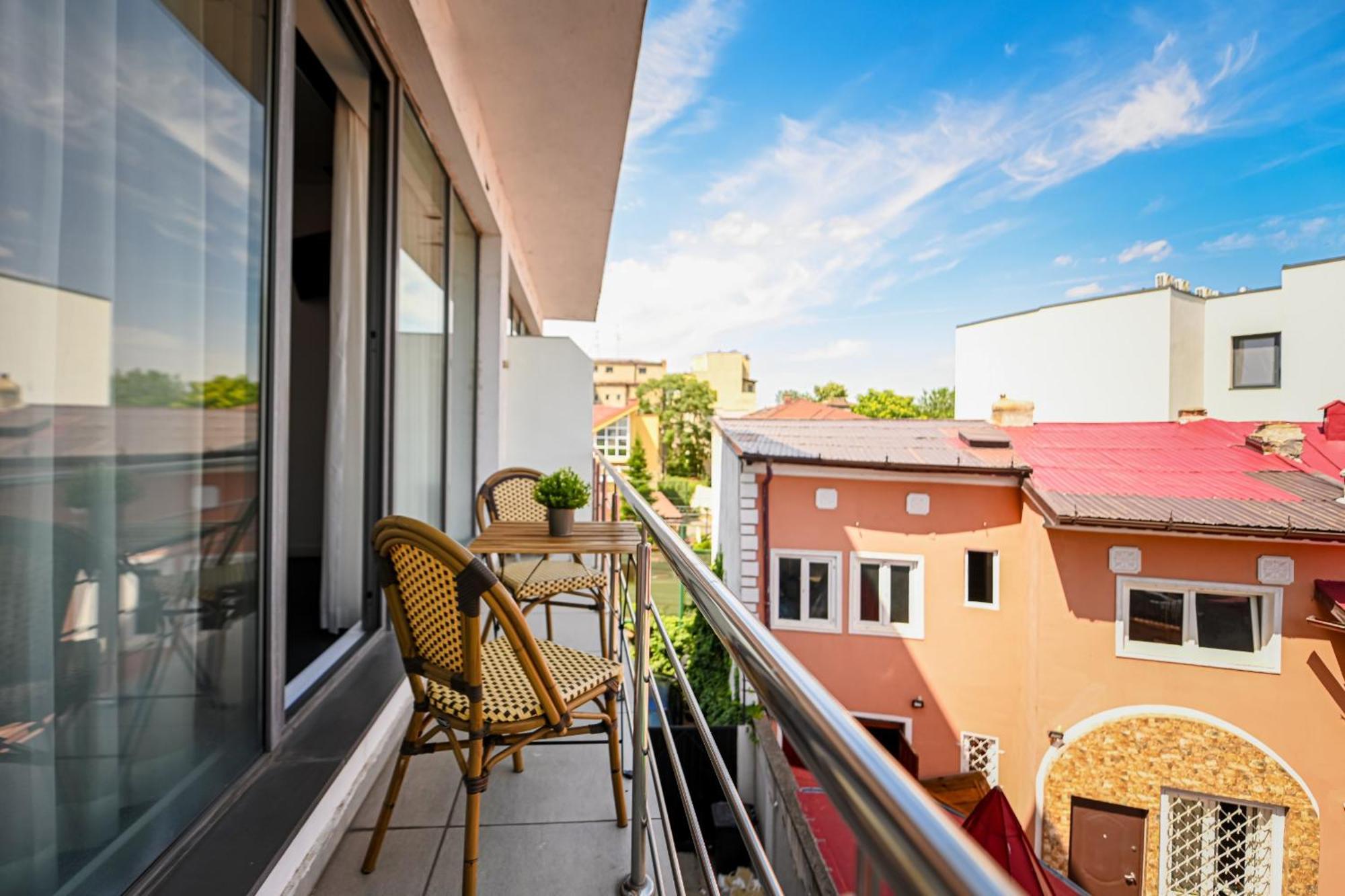 Urban Elegance - Stylish Central Accommodation ブカレスト エクステリア 写真