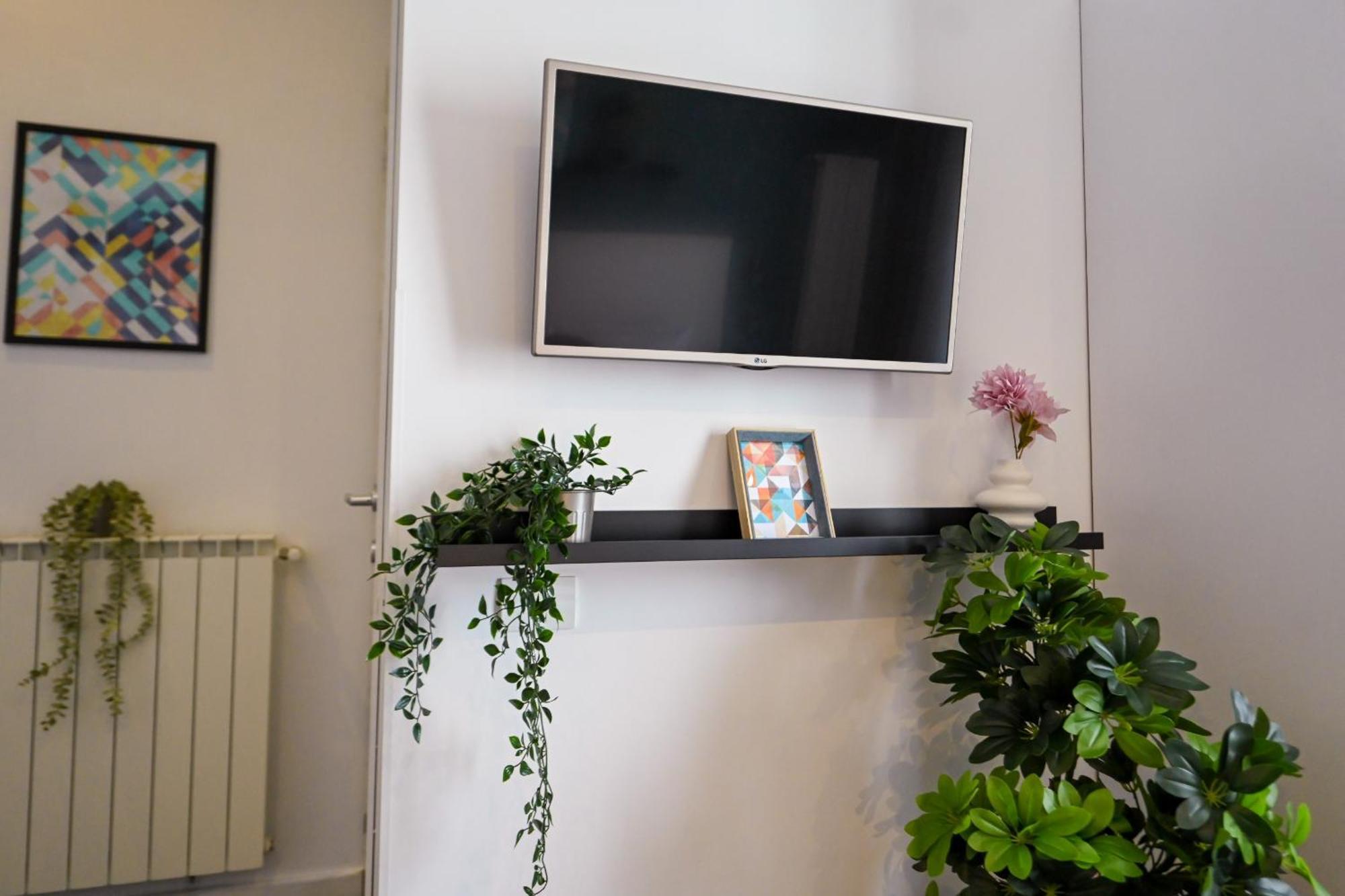 Urban Elegance - Stylish Central Accommodation ブカレスト 部屋 写真
